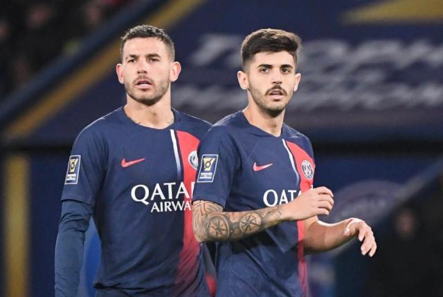 1710035430318092450.jpg 寻觅已久的超级后卫,巴黎突然在巴西找到了?