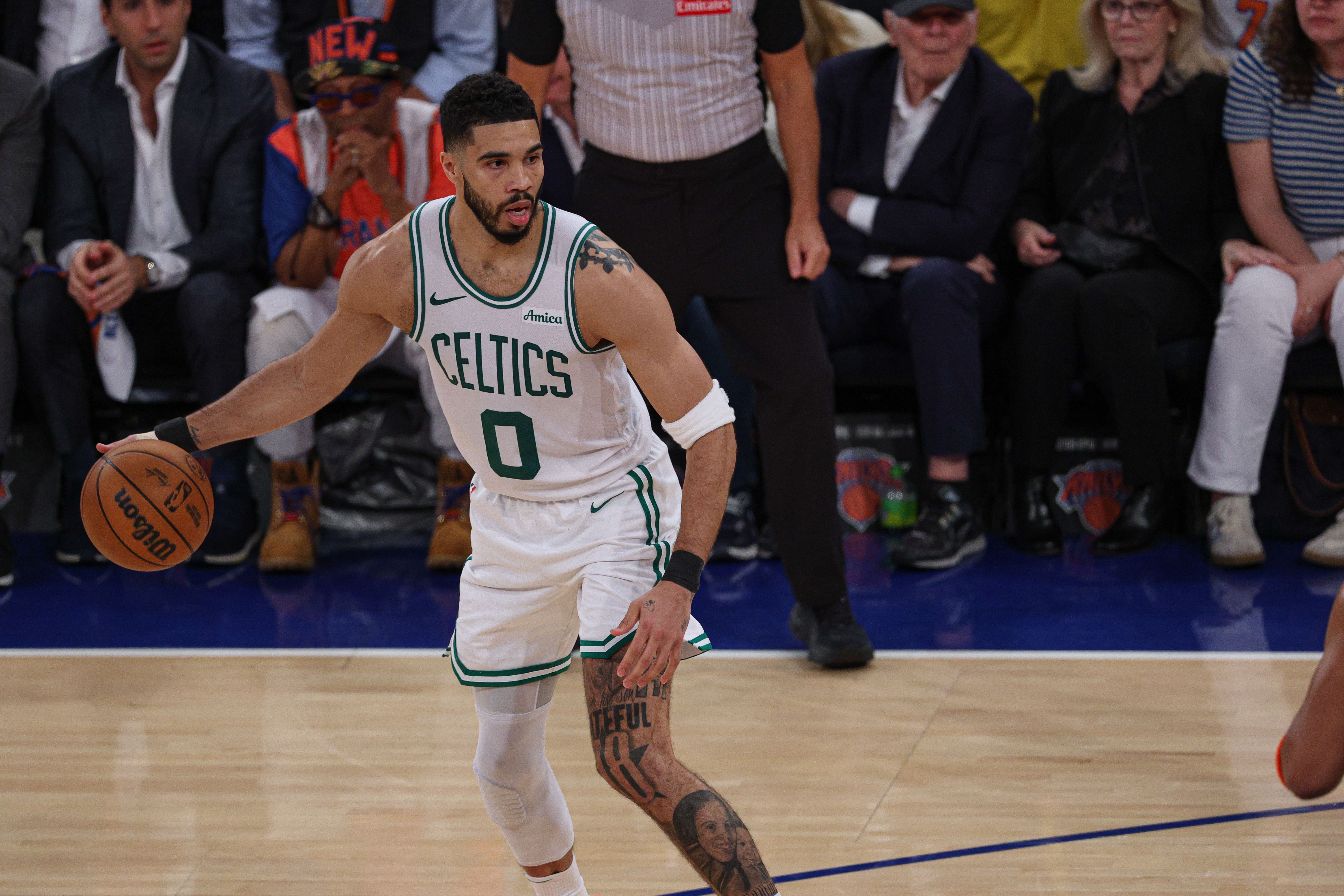 塔图姆谈出场时间：我当然可以打得更久 但我明白要以大局为重