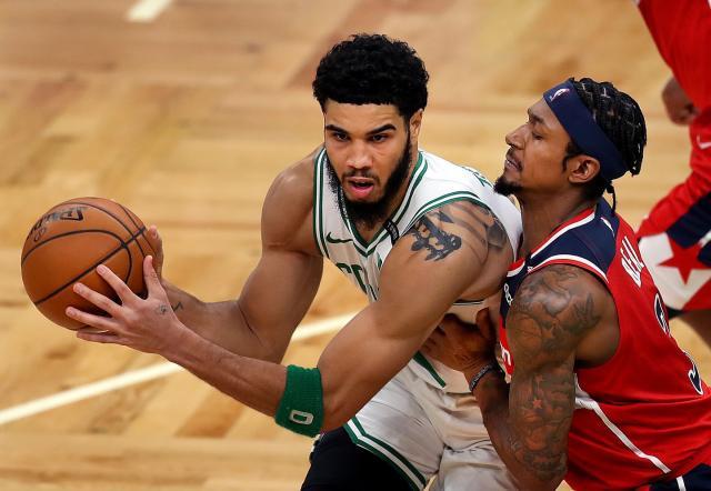 【话题】场上肉搏对抗不算密接 NBA防疫存一大漏洞？