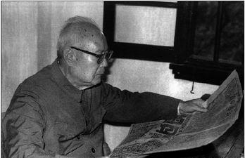 hth体育-1984年叶剑英病危，追悼会花圈已备好，35岁才当医生的钟南山凭什么临危受命救回元帅？